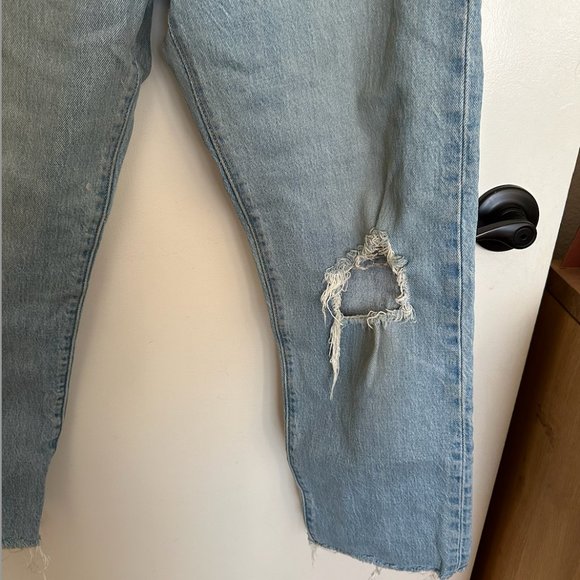 Levi's Premium Wedgie Straight Jeans High Rise Denim Medium Wash - Picture 2 of 5